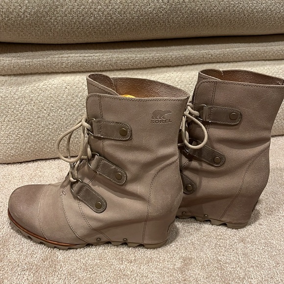 Sorel sz10 Joan Of Artic Wedge Mid boot 90.00 - Picture 3 of 9